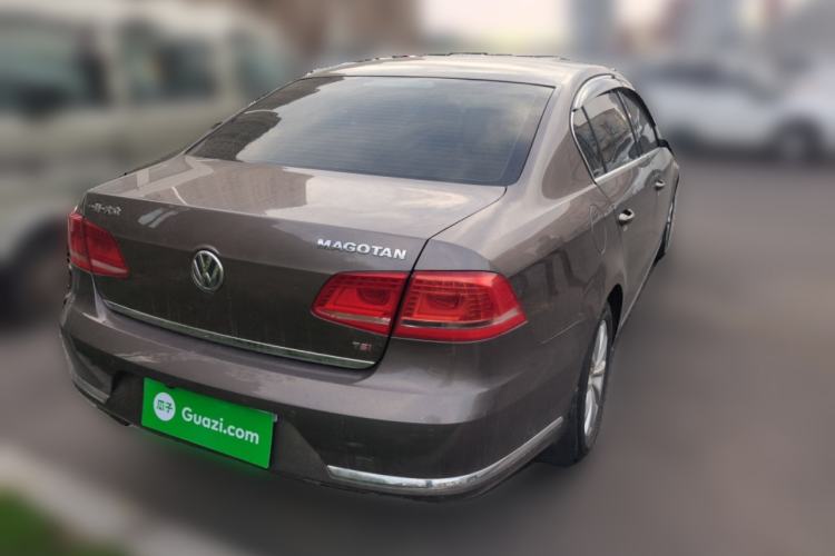 Used Volkswagen Magotan 2013 1.8TSI Luxury Model Rear Right 45 Deg