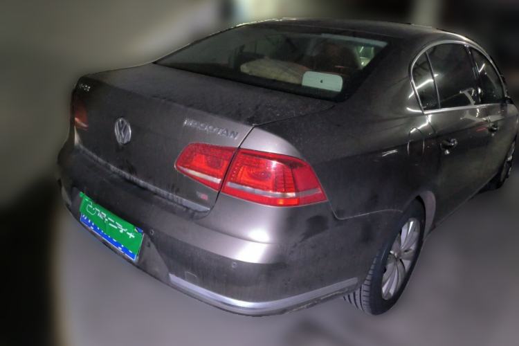 Used Volkswagen Magotan 2013 1.8TSI Luxury Model Rear Right 45 Deg