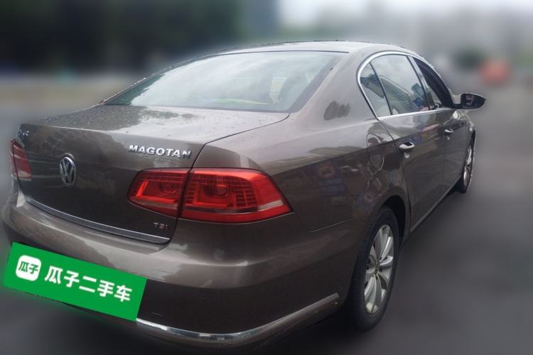 Used Volkswagen Magotan 2013 1.8TSI Luxury Model Rear Right 45 Deg