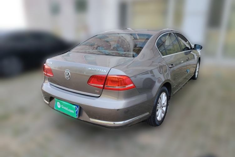 Used Volkswagen Magotan 2013 1.8TSI Luxury Model Rear Right 45 Deg