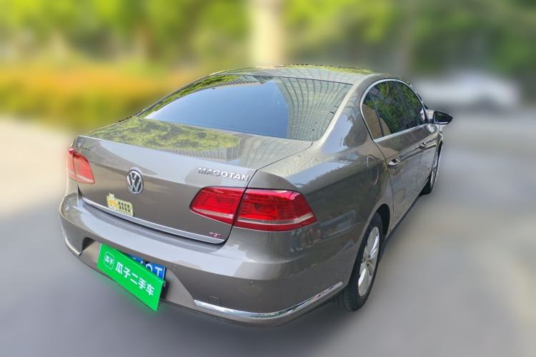 Used Volkswagen Magotan 2013 2.0 TSI Luxury Model Rear Right 45 Deg