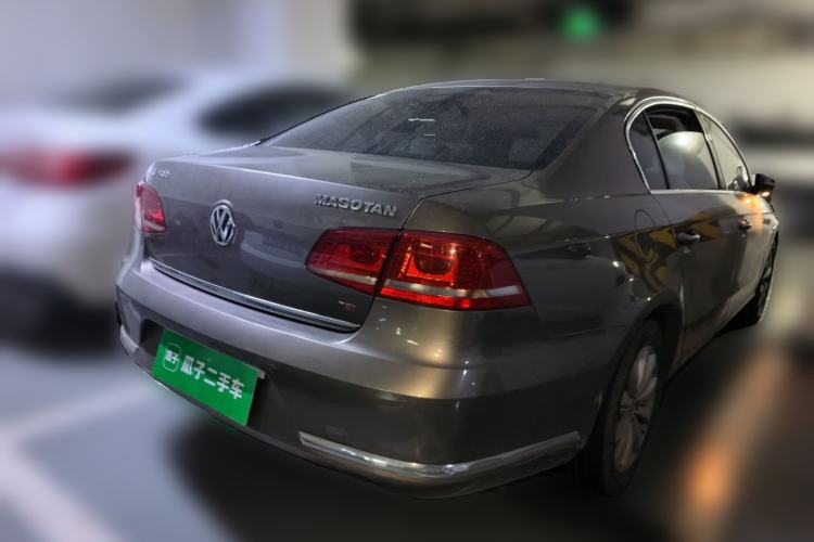 Used Volkswagen Magotan 2013 1.8TSI Luxury Model Rear Right 45 Deg