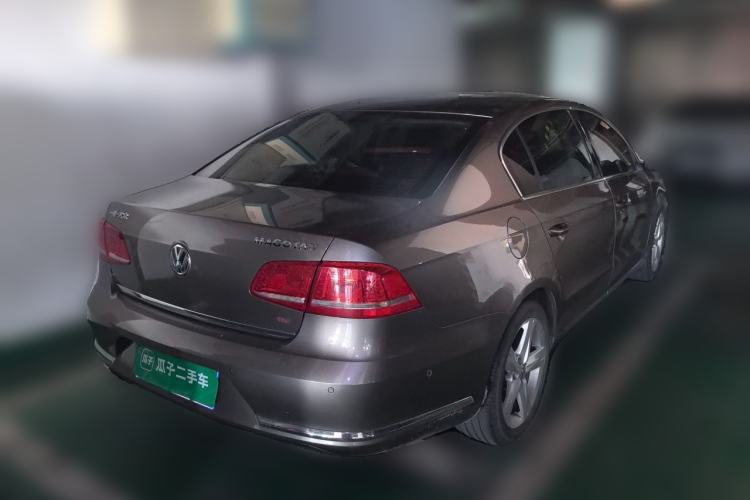 Used Volkswagen Magotan 2013 2.0 TSI Prestige Model Rear Right 45 Deg