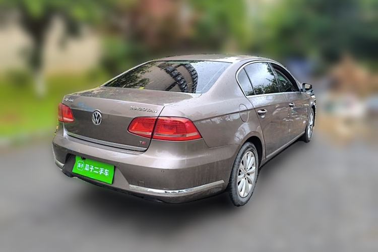 Used Volkswagen Magotan 2013 1.8TSI Premier Model Rear Right 45 Deg