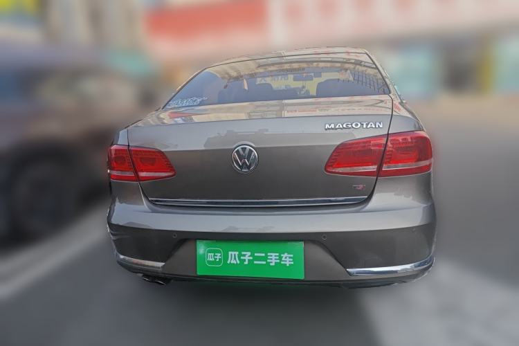 Used Volkswagen Magotan 2013 1.8TSI Luxury Model Rear