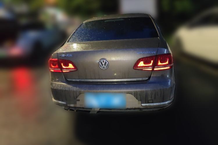 Used Volkswagen Magotan 2013 1.8TSI Premier Model Rear