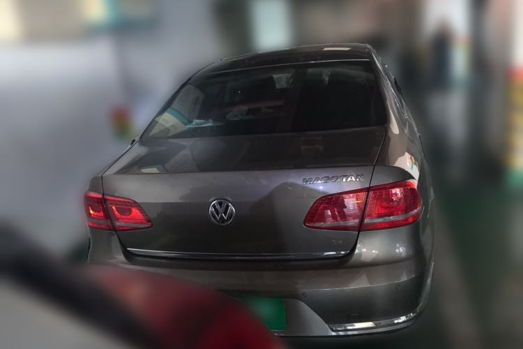 Used Volkswagen Magotan 2013 2.0 TSI Prestige Model Rear