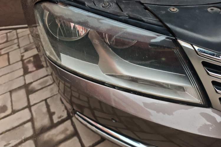 Used Volkswagen Magotan 2013 1.8TSI Premier Model Right Front Headlight