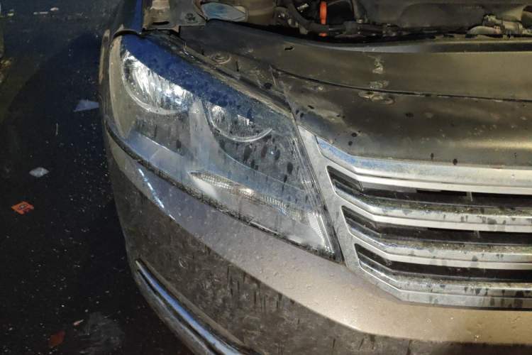 Used Volkswagen Magotan 2013 1.8TSI Premier Model Right Front Headlight