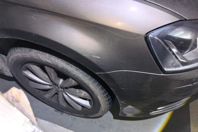 Used Volkswagen Magotan 2013 1.8TSI Luxury Model Right Front Wheel Hub