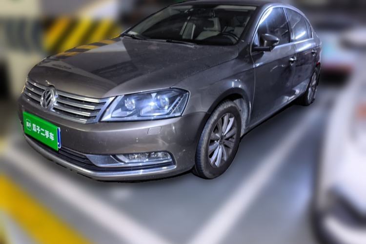 Used Volkswagen Magotan 2013 1.8TSI Luxury Model Guazi used car, China used car export, Used car for sale, Used  cars, Cheapest cars for sale