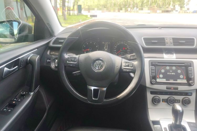 Used Volkswagen Magotan 2013 2.0 TSI Prestige Model Steering Wheel