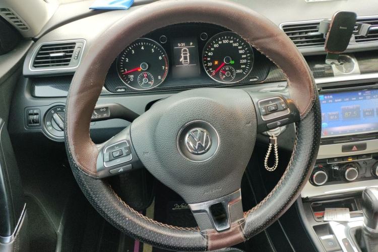 Used Volkswagen Magotan 2013 1.8TSI Premier Model Steering Wheel