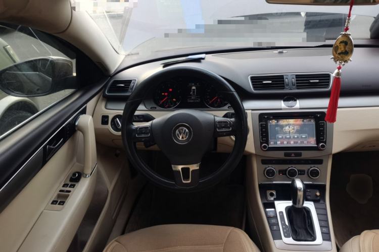 Used Volkswagen Magotan 2013 1.8TSI Luxury Model Steering Wheel