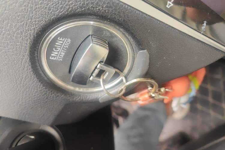 Used Volkswagen Magotan 2013 1.8TSI Premier Model Vehicle Key