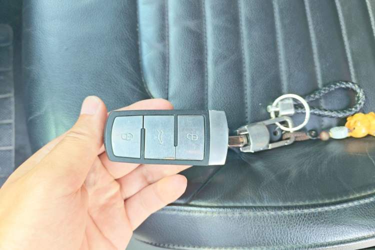 Used Volkswagen Magotan 2013 2.0 TSI Luxury Model Vehicle Key