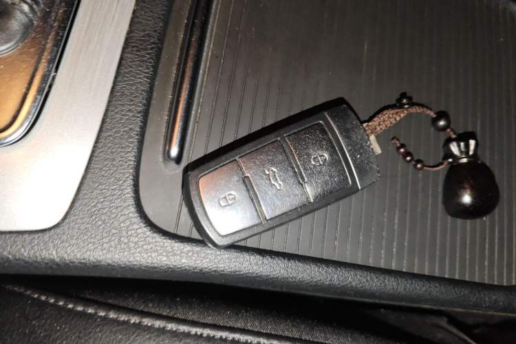 Used Volkswagen Magotan 2013 1.8TSI Premier Model Vehicle Key
