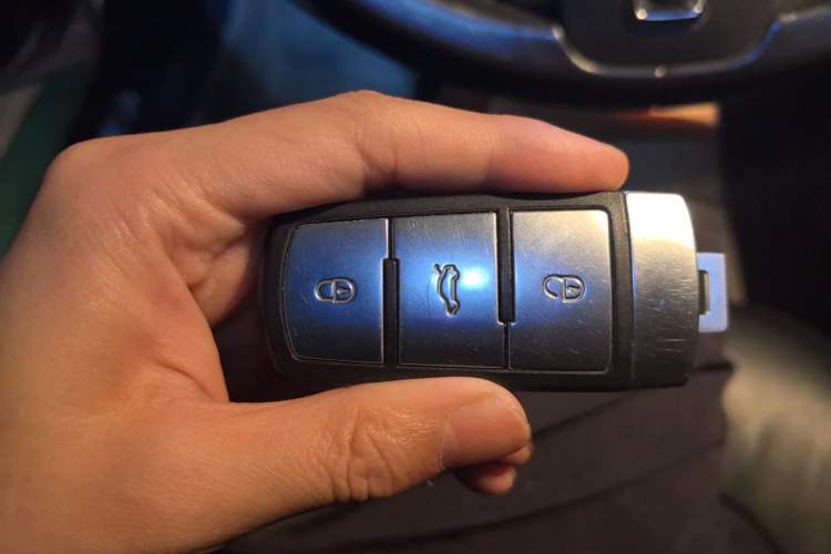 Used Volkswagen Magotan 2013 2.0 TSI Prestige Model Vehicle Key