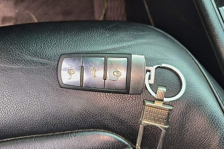 Used Volkswagen Magotan 2013 1.8TSI Premier Model Vehicle Key