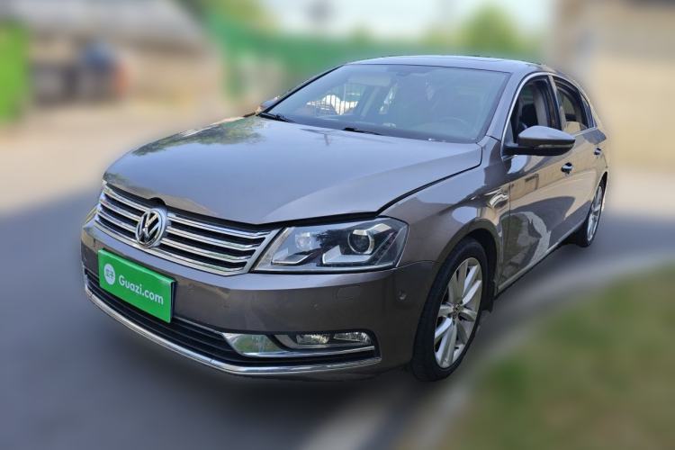 Used Volkswagen Magotan 2013 2.0 TSI Prestige Model Guazi used car, China used car export, Used car for sale, Used  cars, Cheapest cars for sale