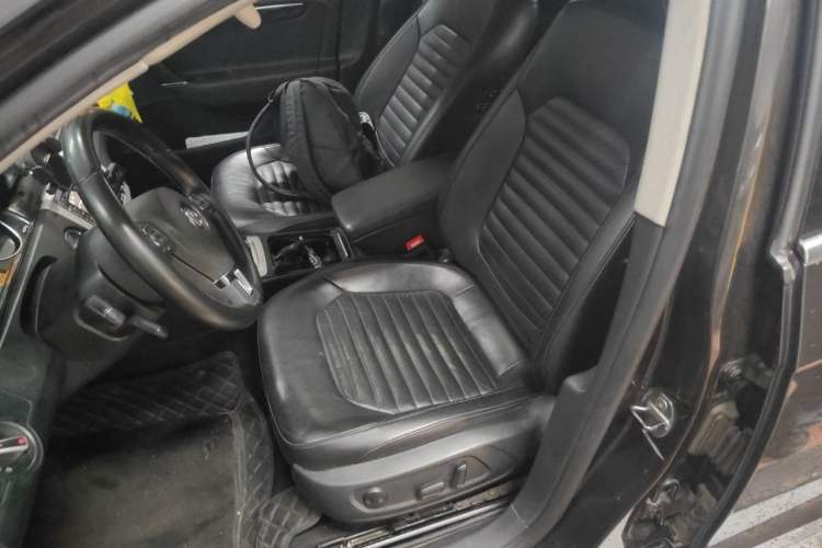 Used Volkswagen Magotan 2013 1.8TSI Luxury Model Left Front Seat
