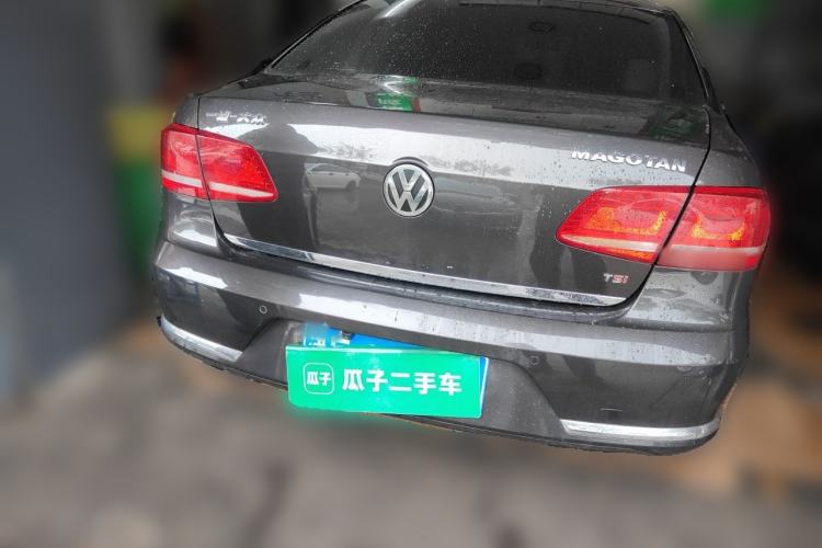 Used Volkswagen Magotan 2013 1.8TSI Luxury Model Rear