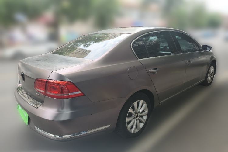 Used Volkswagen Magotan 2013 1.8TSI Comfort Model Rear Right 45 Deg