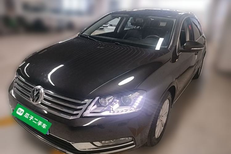 Used Volkswagen Magotan 2013 1.8TSI Luxury Model Guazi used car, China used car export, Used car for sale, Used cars, Cheapest cars for sale