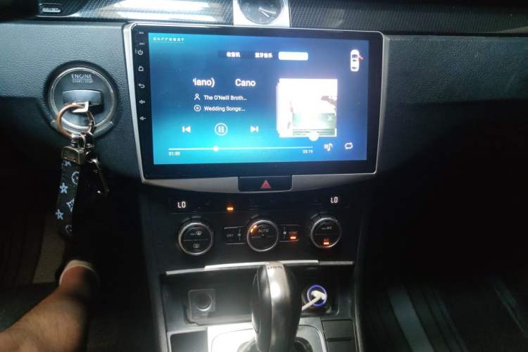 Used Volkswagen Magotan 2013 1.8TSI Luxury Model Audio And AC Panel