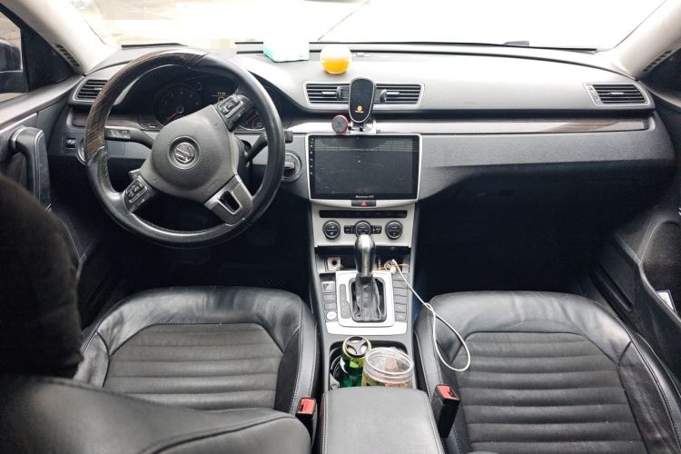 Used Volkswagen Magotan 2013 1.8TSI Luxury Model Center Console