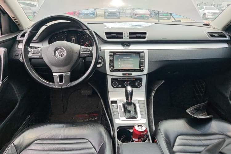 Used Volkswagen Magotan 2013 1.8TSI Premier Model Center Console