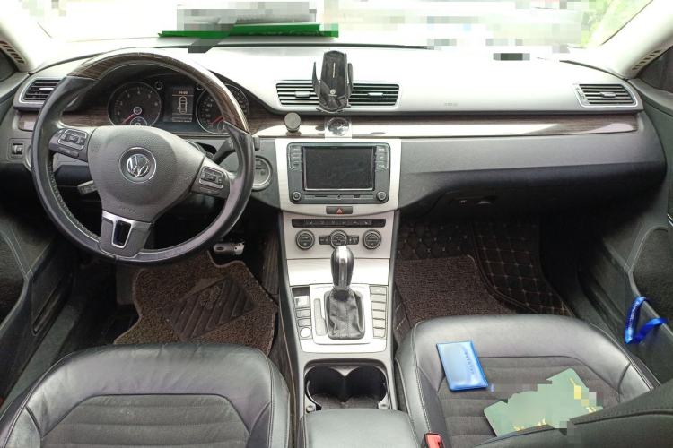 Used Volkswagen Magotan 2013 1.8TSI Prestige Model Center Console