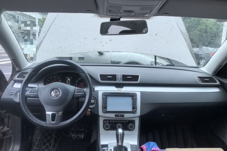 Used Volkswagen Magotan 2013 1.8TSI Premier Model Center Console