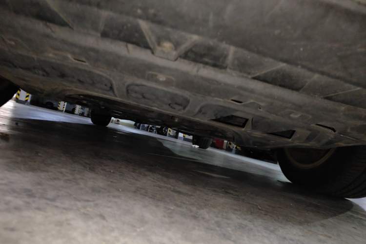 Used Volkswagen Magotan 2013 1.8TSI Luxury Model Chassis Front