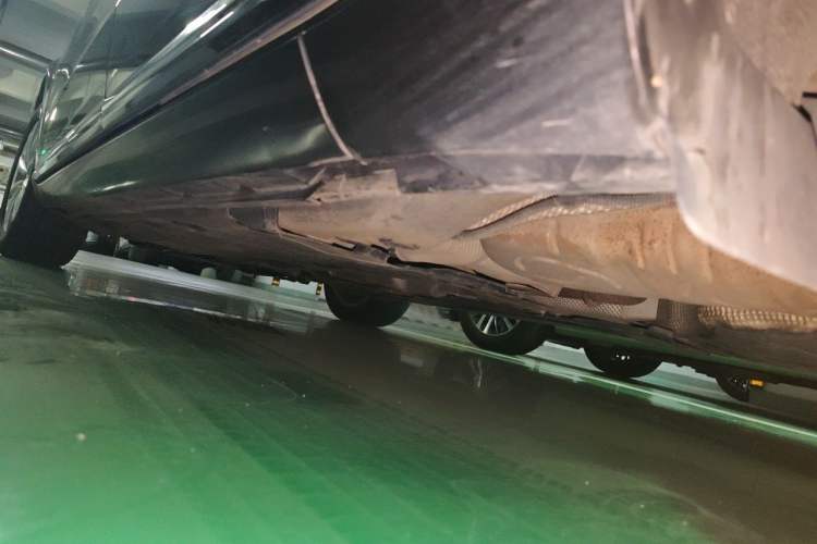 Used Volkswagen Magotan 2013 1.8TSI Premier Model Chassis Rear Left