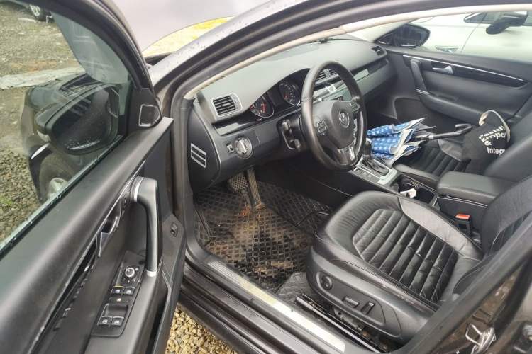 Used Volkswagen Magotan 2013 1.8TSI Premier Model Driver Seat
