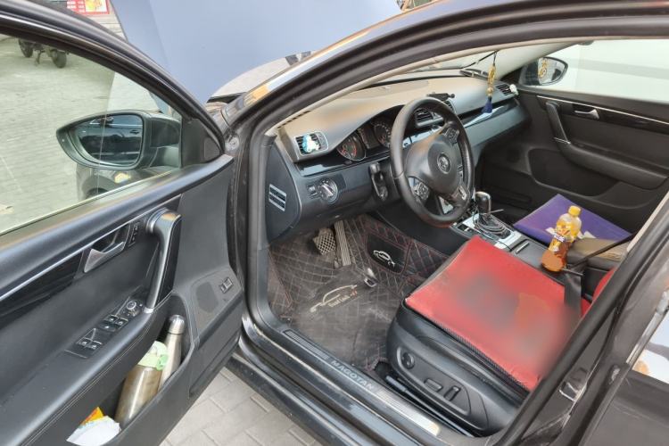 Used Volkswagen Magotan 2013 1.8TSI Luxury Model Driver Seat