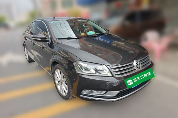 Used Volkswagen Magotan 2013 1.8TSI Luxury Model Front Right 45 Deg