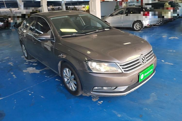 Used Volkswagen Magotan 2013 1.8TSI Premier Model Front Right 45 Deg