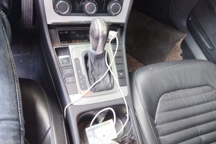 Used Volkswagen Magotan 2013 1.8TSI Premier Model Gear Lever