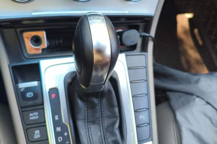 Used Volkswagen Magotan 2013 1.8TSI Luxury Model Gear Lever