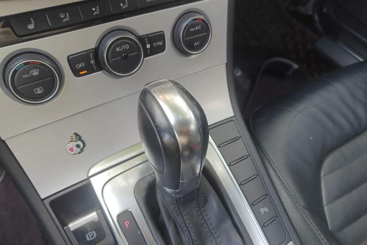 Used Volkswagen Magotan 2013 1.8TSI Luxury Model Gear Lever