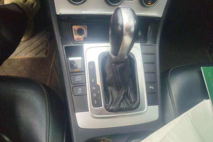 Used Volkswagen Magotan 2013 1.8TSI Luxury Model Gear Lever