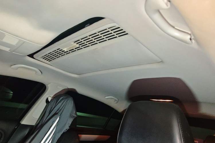 Used Volkswagen Magotan 2013 1.8TSI Premier Model Headliner