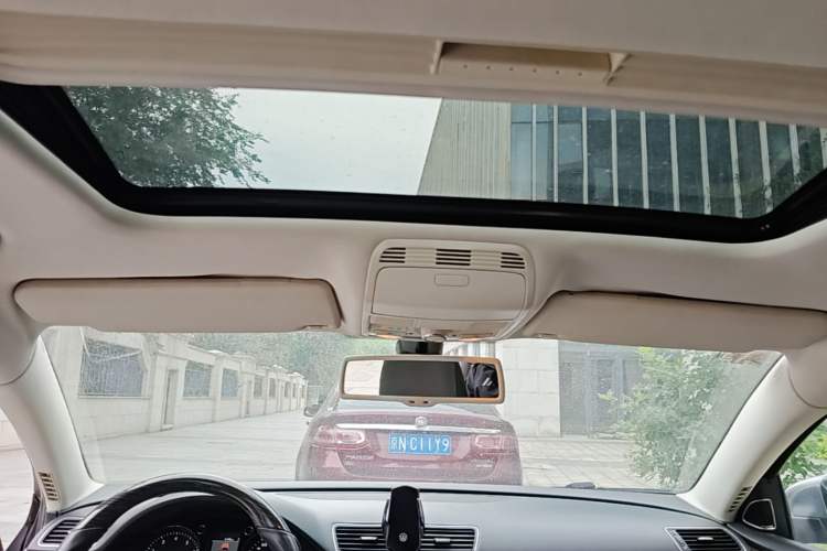 Used Volkswagen Magotan 2013 2.0 TSI Ultimate Model Headliner