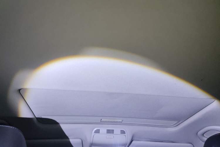 Used Volkswagen Magotan 2013 1.8TSI Premier Model Headliner