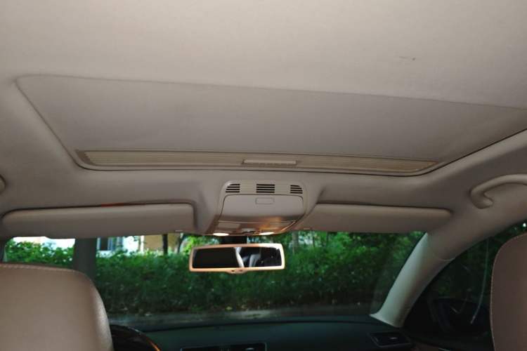 Used Volkswagen Magotan 2013 1.8TSI Premier Model Headliner