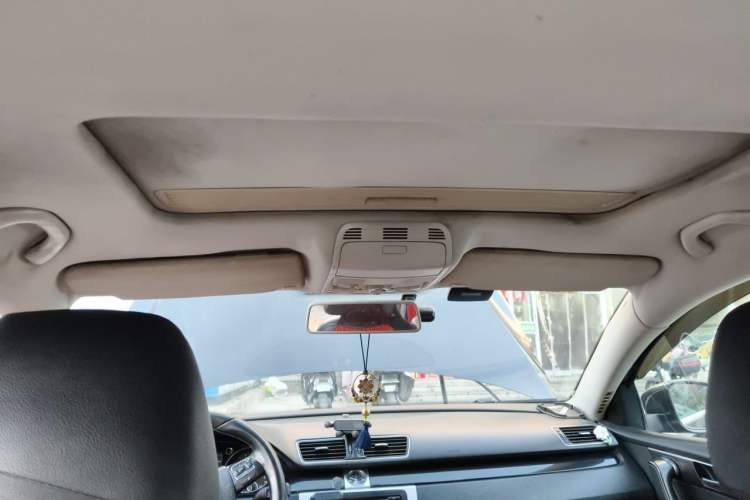 Used Volkswagen Magotan 2013 1.8TSI Luxury Model Headliner