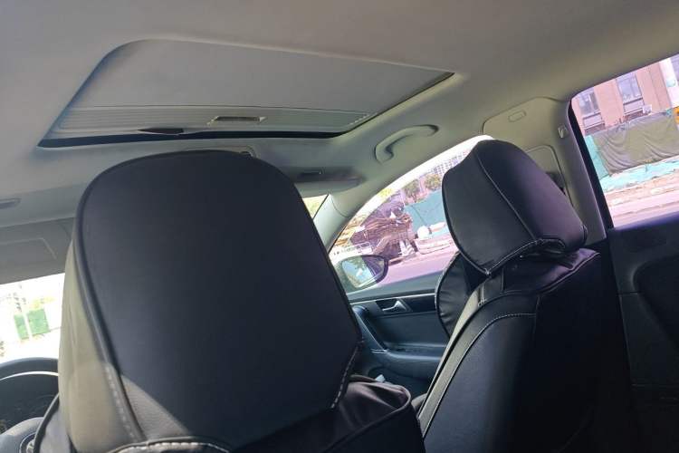 Used Volkswagen Magotan 2013 1.8TSI Premier Model Headliner