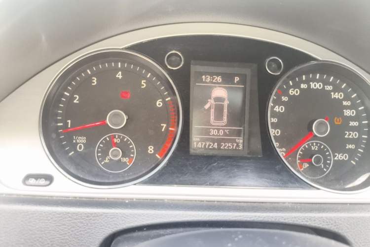 Used Volkswagen Magotan 2013 1.8TSI Premier Model Instrument Cluster